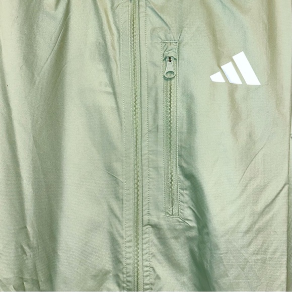 NWT Adidas Women's Small Green WIND.RDY Zip Up Hooded Sporty Windbreaker Jacket - Picture 4 of 16